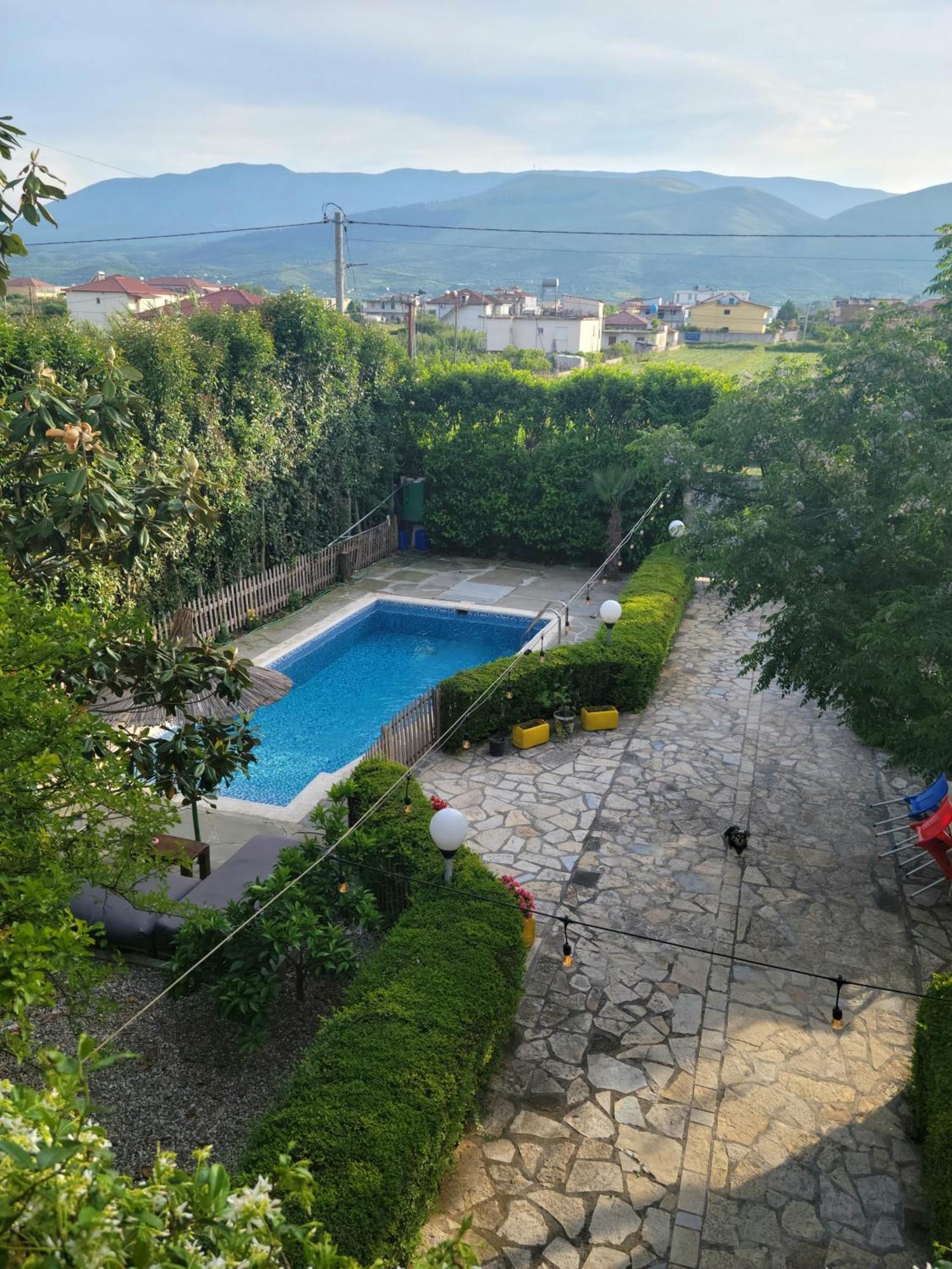 Villa Llanaj Берат Экстерьер фото